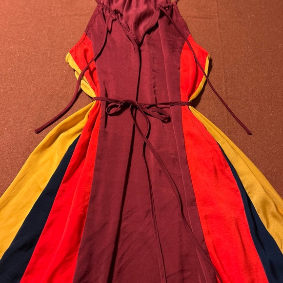 Banana Republic Glam Resort Maxi Dress - Picture 2 of 16